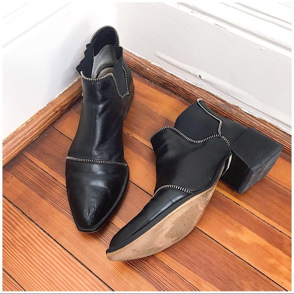 SENSO Shoes - Senso Moto Zip Chunky Heel Leather Ankle Booties
